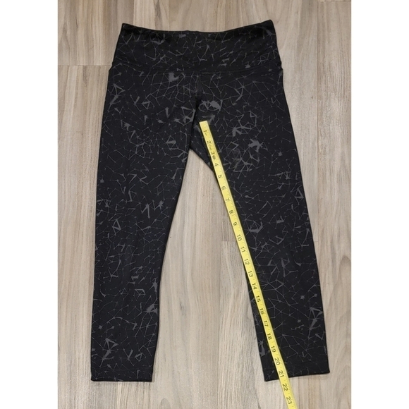 Lululemon Cropped Leggings - Picture 3 of 7